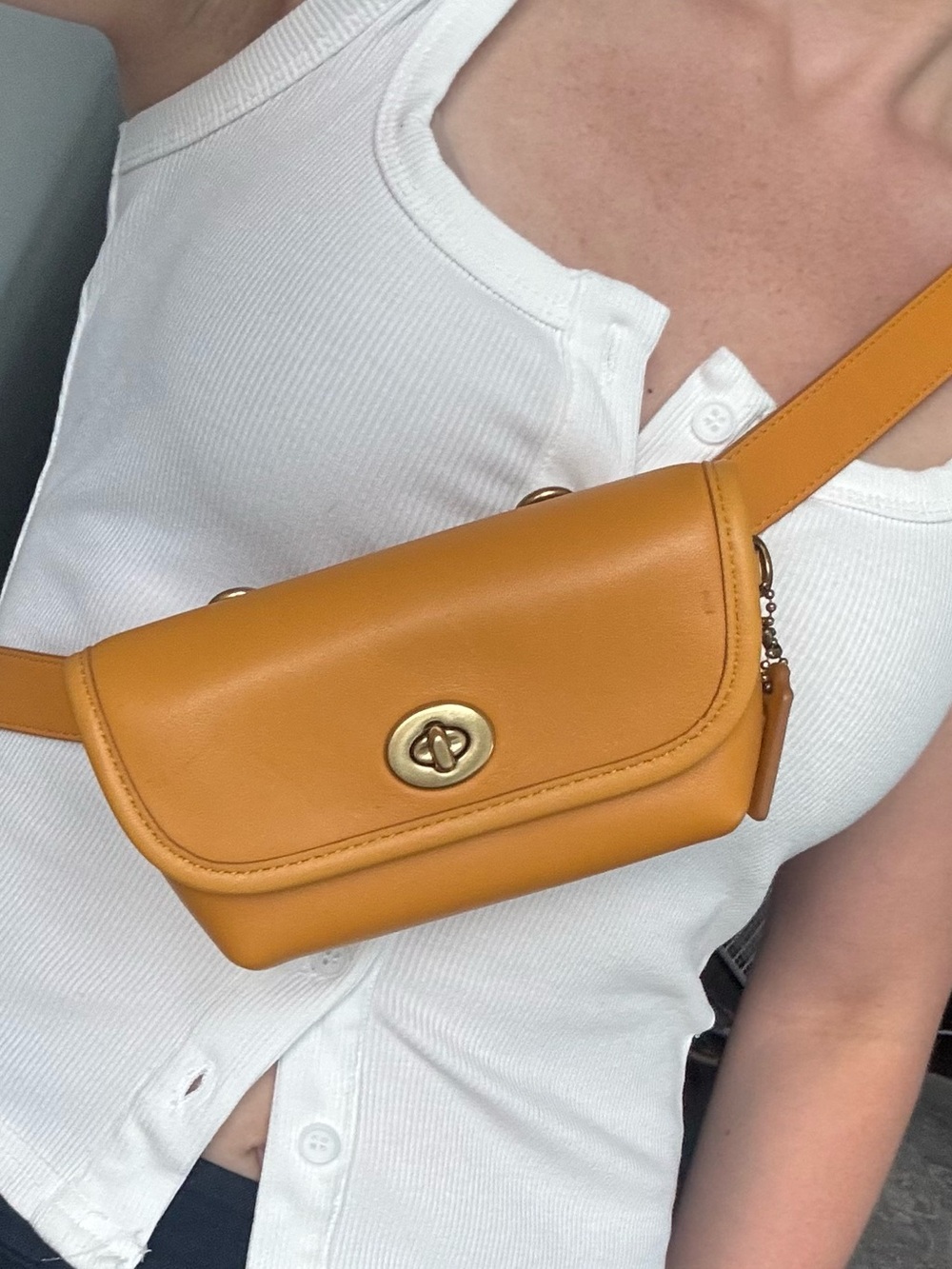 Vintage coach flair belt yellow